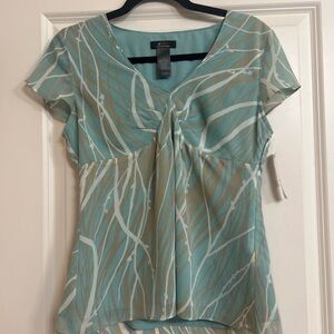 Ratio Liz Claiborne Top NWT Size 6